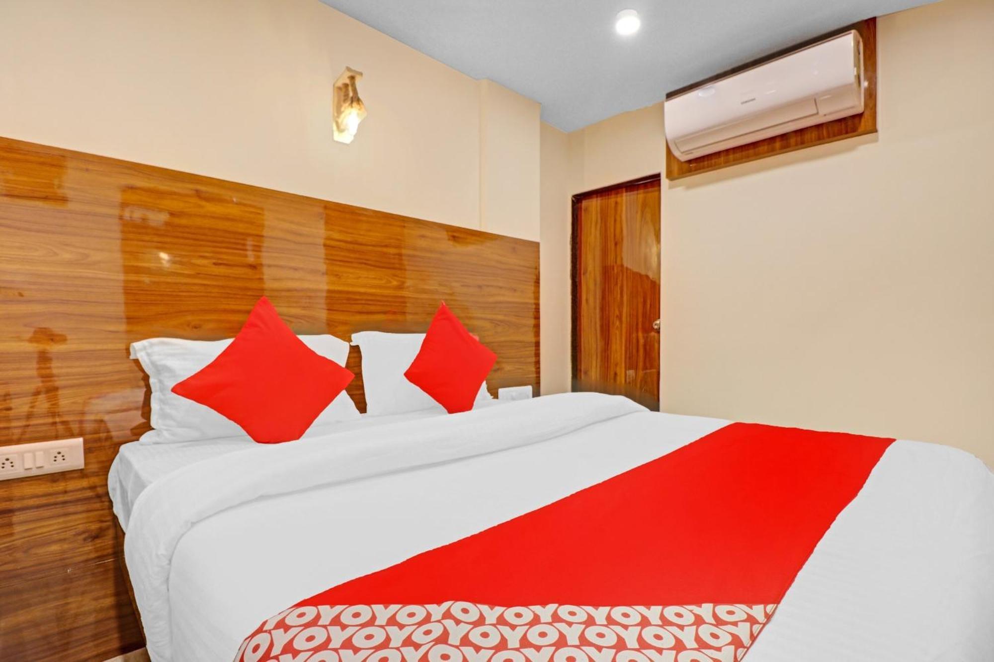 OYO Flagship 83812 Hotel Royal Park Mumbai Exterior foto